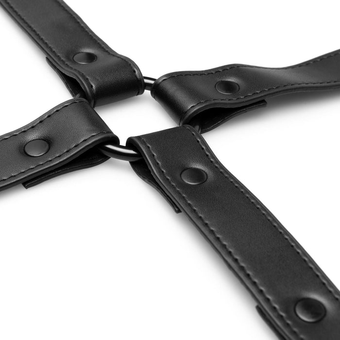 Bedroom Fantasies Vierpunkt-Hogtie-Kreuz